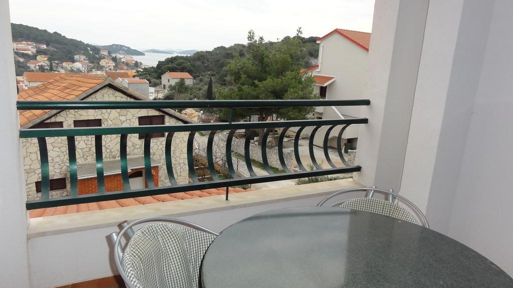 Villa Dvorine Tisno Phòng bức ảnh