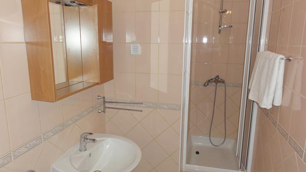 Villa Dvorine Tisno Phòng bức ảnh